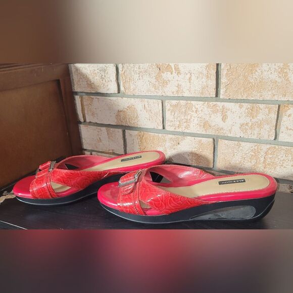 Alex Marie Women's Red Patent Leather Mules, Size 8 - Picture 2 of 5